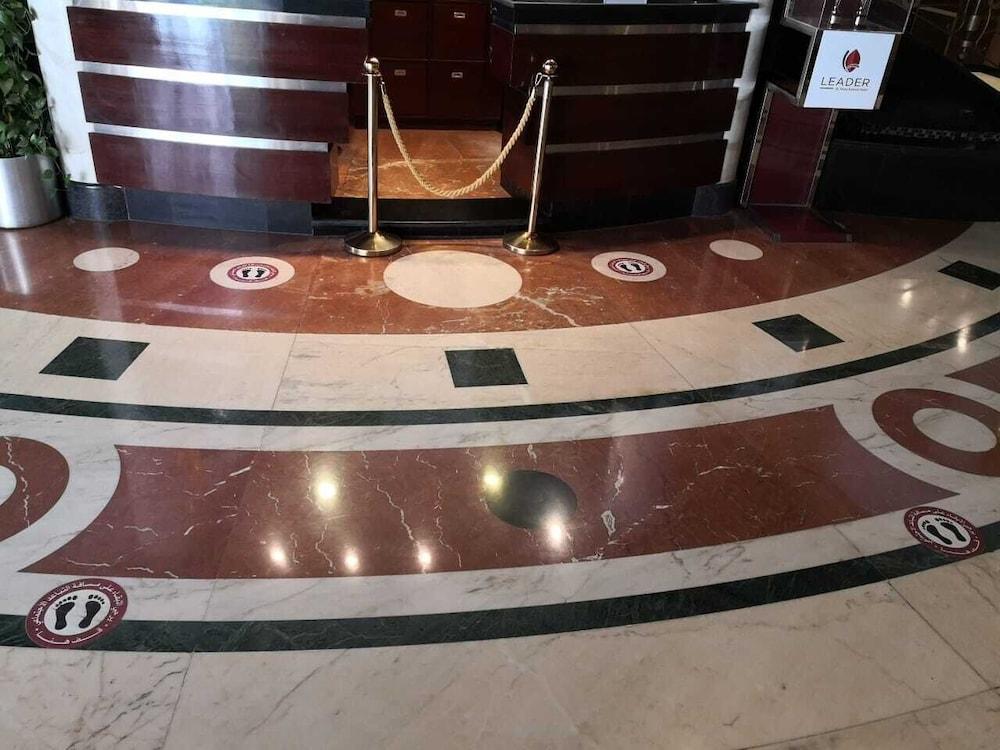 فندق لـــيدر المنى كريم 3*