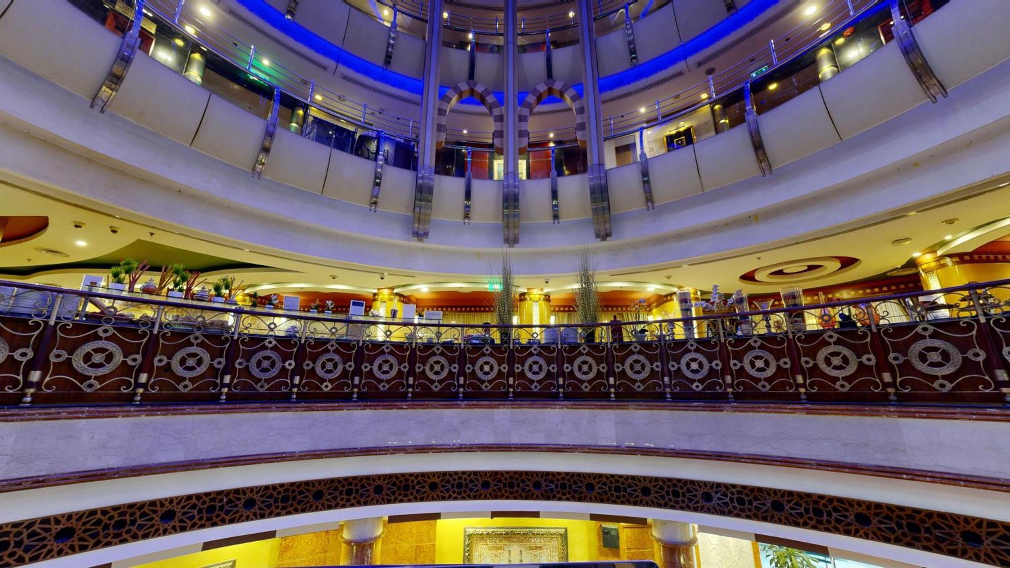 فندق لـــيدر المنى كريم 3*
